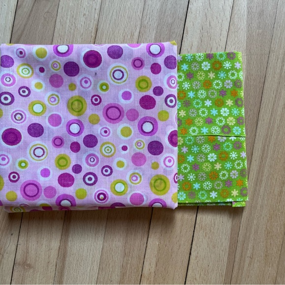Fabric bundle of fat quarters - Picture 2 of 3
